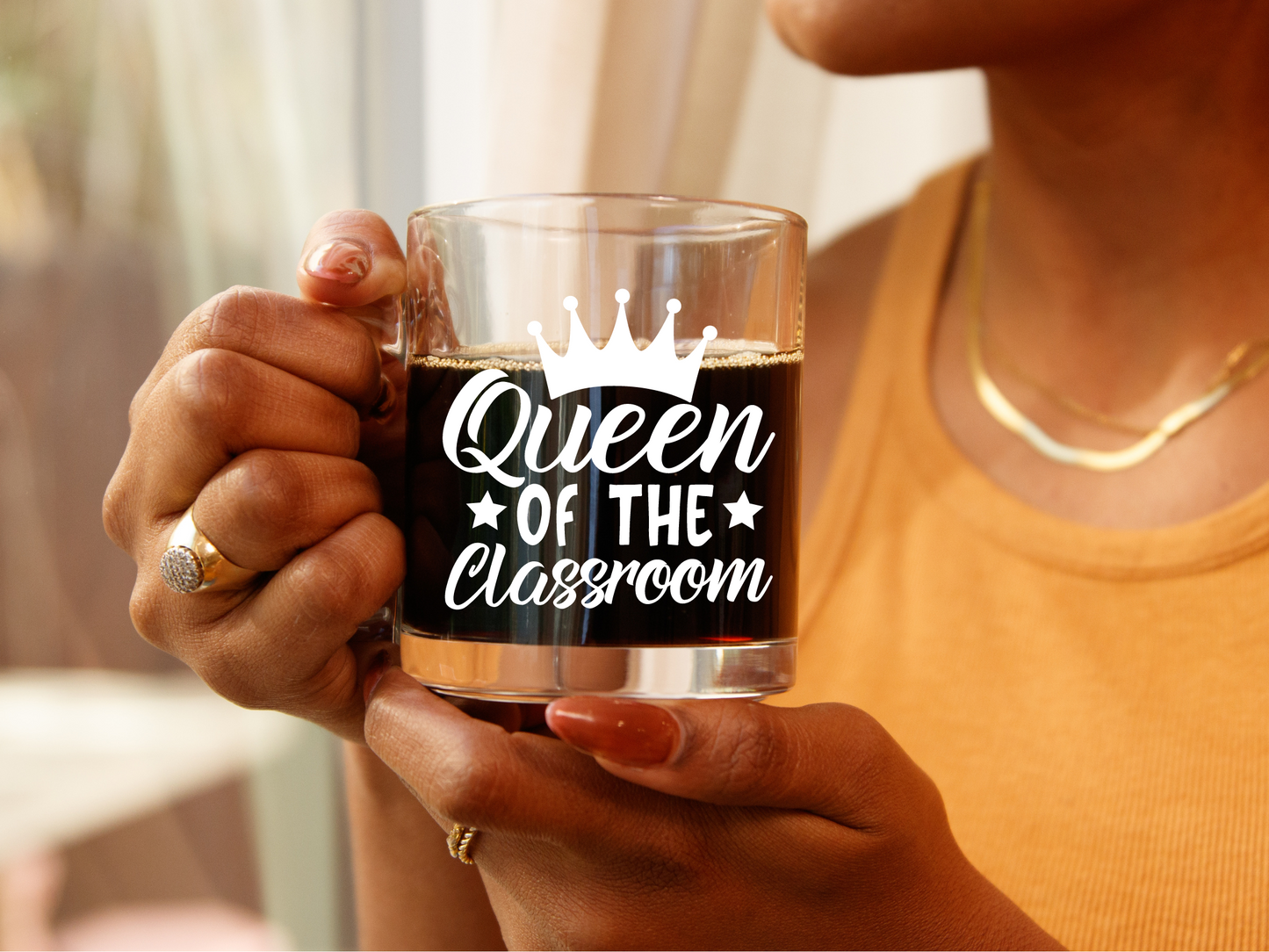 Tasse à Café en verre Queen of The Classroom